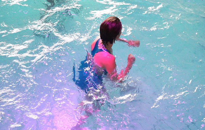 aquadynamic femme piscine dos