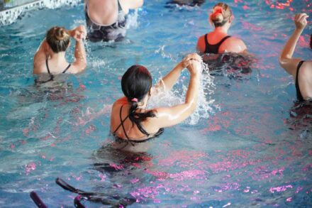 aquacombat piscine femme dos