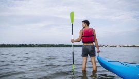 Paddle VS Kayak