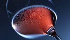 zoom sur verre de vin rouge