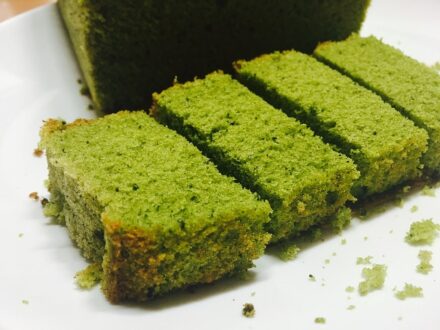 rectangles de gateau au thé matcha