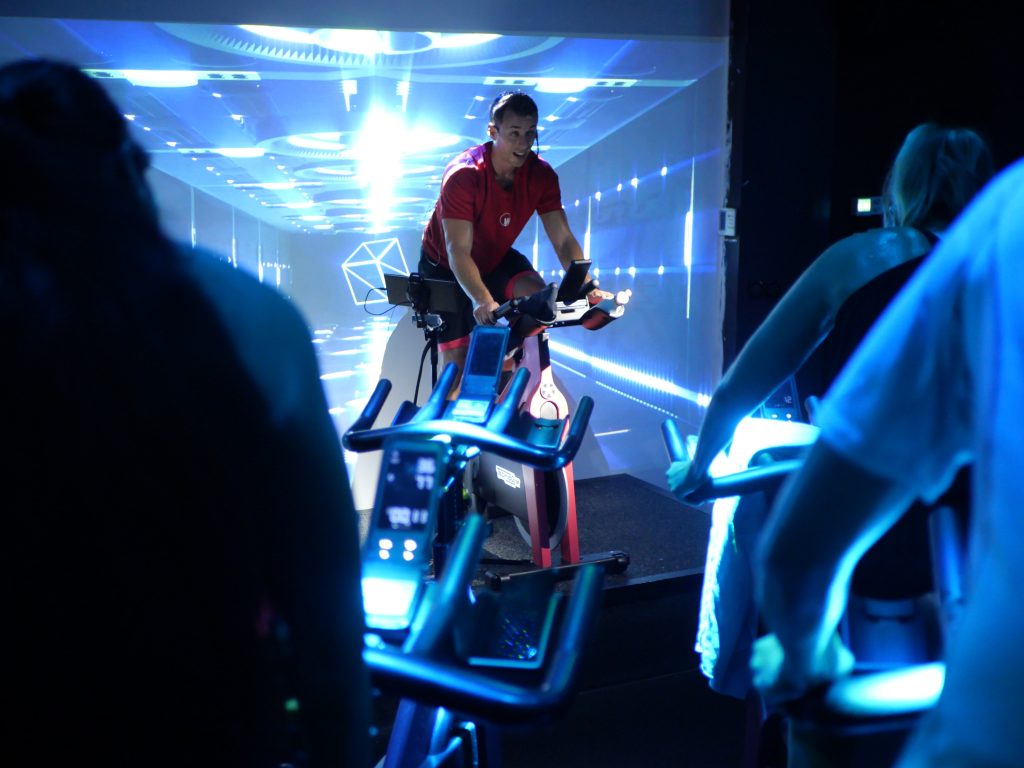 Cours de RPM en salle de sport à Paris 17 (WellNess Sport Club)