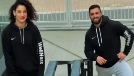 couple de sportifs en tenue sportswear fitness