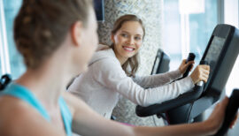 femmes faisant du cardio training pour muscler leur coeur