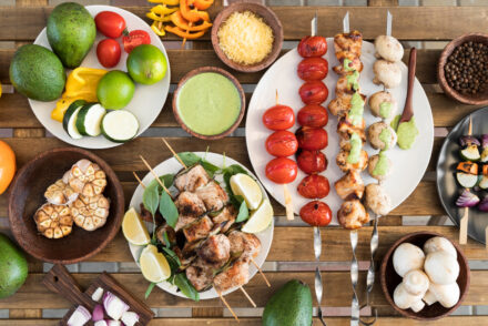 aliments cuisinés au barbecue pour être consommés après le sport